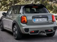 Usado Mini ONE 102 CV (75 kW) 2020 Gris Utilitario