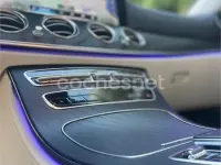 Usado Mercedes E300 306 CV (225 kW) 2020 Azul Familiar