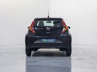 Usado Toyota Aygo X Play 72 CV (52 kW) 2022 Negro SUV