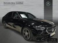 Usado Mercedes E220 AMG line Plus 197 CV (144 kW) 2024 Negro obsidiana Familiar