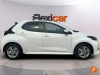Usado Toyota Yaris Business Edition 116 CV (85 kW) 2022 Blanco Utilitario