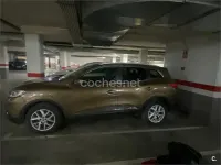 Usado Renault Kadjar Zen 130 CV (95 kW) 2015 Marrón SUV