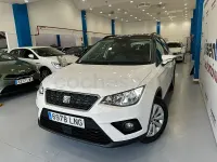 Usado Seat Arona Style 110 CV (80 kW) 2021 Blanco SUV