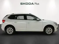 Usado Skoda Kamiq 95 CV (69 kW) 2022 Blanco SUV