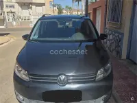 Usado VW Touran Advance 105 CV (77 kW) 2012 Negro Monovolumen