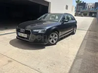 Usado Audi A4 Comfort 150 CV (110 kW) 2017 Azul Familiar