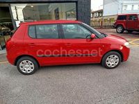 Usado Skoda Fabia 60 CV (44 kW) 2010 Rojo Berlina