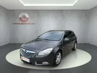 Usado Opel Insignia 179 CV (131 kW) 2010 Gris Utilitario