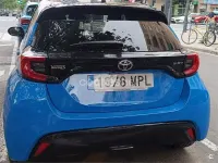 Usado Toyota Yaris Hybrid Edition 130 CV (95 kW) 2024 Azul Berlina