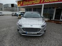 Usado Ford Focus Trend 95 CV (69 kW) 2021 Gris / plata Berlina
