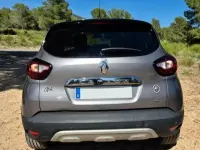 Usado Renault Captur Zen 90 CV (66 kW) 2017 Gris / plateado SUV