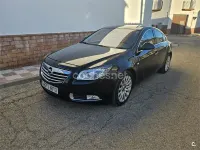 Usado Opel Insignia Edition 130 CV (95 kW) 2011 Negro Berlina