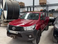 Usado Toyota HiLux 150 CV (110 kW) 2020 Granate Pickup/Camioneta