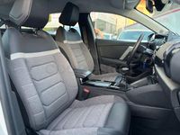 Usado Citroën C4 Feel 130 CV (95 kW) 2023 Blanco SUV