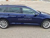 Usado VW Passat Advance 120 CV (88 kW) 2018 Azul Familiar