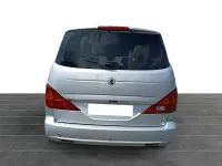 Usado SsangYong Rodius Limited 165 CV (121 kW) 2008 Gris / plata Monovolumen