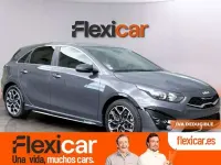 Używany Kia Ceed 101 KM (74 kW) 2023 Szary Hatchback