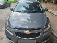 Usado Chevrolet Cruze LS 113 CV (83 kW) 2010 Gris / plata Berlina