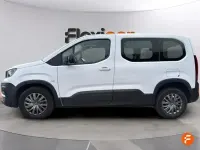 Usado Peugeot Rifter Allure 100 CV (73 kW) 2023 Blanco Monovolumen