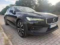 Usado Volvo V60 CC 190 CV (139 kW) 2020 Negro Familiar