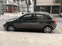 Usado Toyota Corolla Sol 110 CV (80 kW) 2003 Negro Berlina