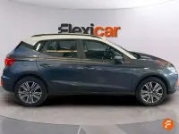 Usado Seat Arona Xperience 110 CV (80 kW) 2022 Gris SUV