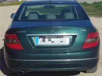 Usado Mercedes C220 Avantgarde 150 HP (110 kW) 2007 Verde Sedan