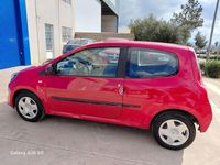 Usado Renault Twingo Dynamique 86 CV (63 kW) 2009 Rojo Utilitario