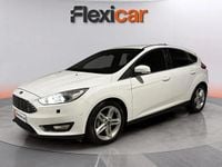 Usado Ford Focus 125 CV (91 kW) 2016 Blanco Berlina