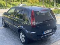Usado Ford Fusion Ambiente 68 CV (50 kW) 2010 Gris / plata Utilitario