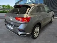 Usado VW T-Roc Advance 116 CV (85 kW) 2021 Gris SUV