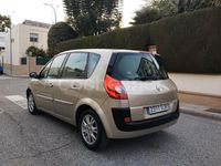 Usado Renault Scénic II Dynamique 110 CV (80 kW) 2008 Beige Monovolumen