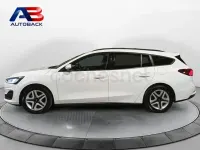 Usado Ford Focus Trend+ 120 CV (88 kW) 2022 Blanco Familiar