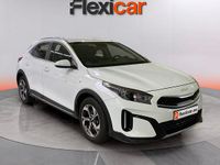 Usado Kia XCeed 120 CV (88 kW) 2023 Blanco SUV
