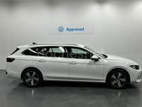 Usado VW Passat Business 150 CV (110 kW) 2024 Blanco Familiar