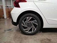 Usado Hyundai i20 101 CV (74 kW) 2025 Blanco Berlina