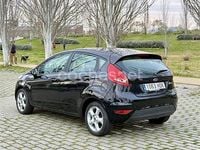 Usado Ford Fiesta Titanium 82 CV (60 kW) 2011 Negro Utilitario