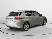 Usado Peugeot 308 Active 131 CV (96 kW) 2015 Gris / plata Berlina