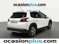 Usado Peugeot 2008 Allure 120 CV (88 kW) 2017 Blanco SUV