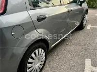 Usado Fiat Punto Evo Active 77 CV (56 kW) 2010 Gris / plata Utilitario