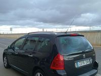 Usado Peugeot 307 110 CV (80 kW) 2006 Negro Familiar