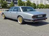 Usado Jaguar XJ6 Sovereign 220 CV (161 kW) 1987 Gris / plata Berlina