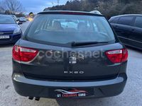 Usado Seat Exeo Sport 143 CV (105 kW) 2010 Gris / plata Familiar