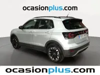 Usado VW T-Cross Advance 110 CV (80 kW) 2021 Gris plata SUV