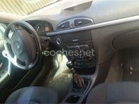 Usado Renault Laguna II Expression 130 CV (95 kW) 2006 Negro Berlina