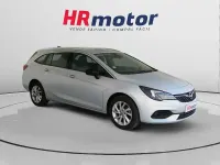 Usado Opel Astra Business Elegance 122 CV (89 kW) 2022 Gris Utilitario