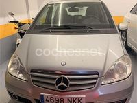 Usado Mercedes A180 Avantgarde 109 CV (80 kW) 2009 Gris / plata Monovolumen