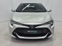 Usado Toyota Corolla Active 122 CV (89 kW) 2019 Gris / plata Berlina