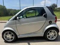 Usado Smart ForTwo Cabrio Brabus 75 CV (55 kW) 2006 Gris / plata Descapotable