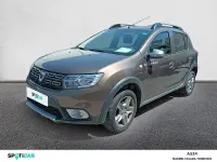 Usado Dacia Sandero Comfort 90 CV (66 kW) 2019 Marrón Berlina